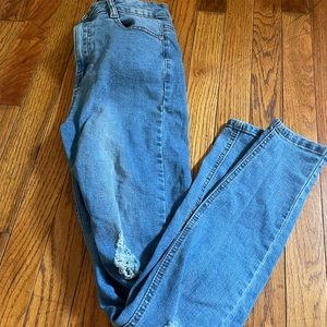 High waisted skinny jeans with rips